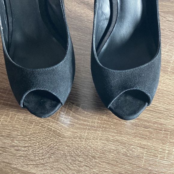 Truth or Dare Black Suede heels by Madonna size 6 - Picture 9 of 13